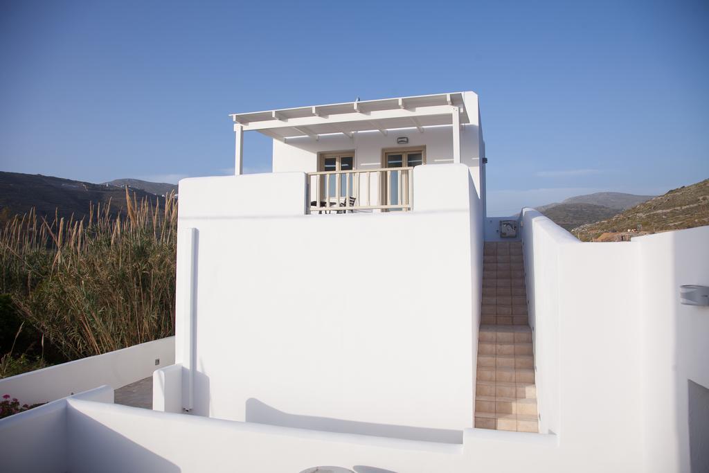 Muses Apartment Aegiali Bagian luar foto