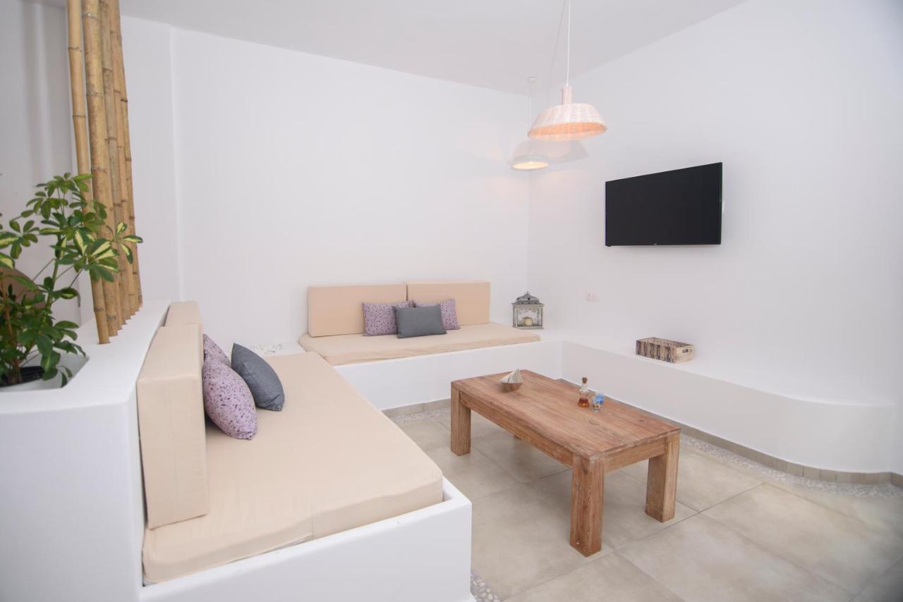 Muses Apartment Aegiali Bagian luar foto